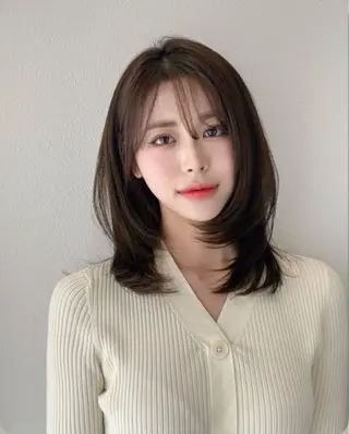 ミディアム 柳澤 興輝のヘアスタイル