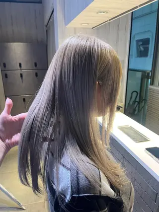 セミロング カラー 🐾カラーモデル募集 中🐈⬛藤川 千誉のヘアスタイル