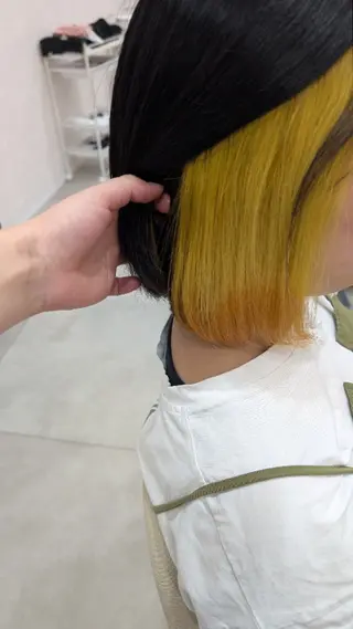 カラー 上田 麗菜のヘアスタイル
