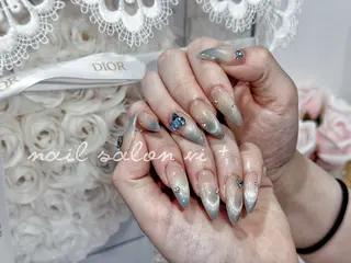 ネイル ✨Nailsalon Vi+✨のネイルデザイン