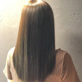 レイヤーカット 小山 悠のヘアスタイル