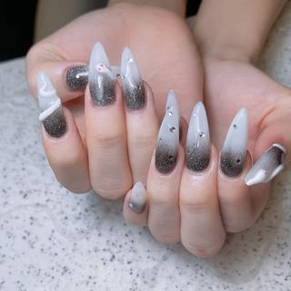 ネイル Queens テイのネイルデザイン