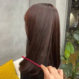 セミロング カラー マオ/ 韓国風コテ巻きパーマのヘアスタイル