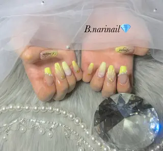 ネイル b.nari nailのネイルデザイン