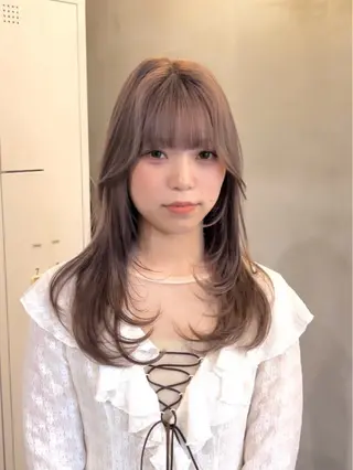 ロング カラー nacoハイトーン ベージュ🎀のヘアスタイル