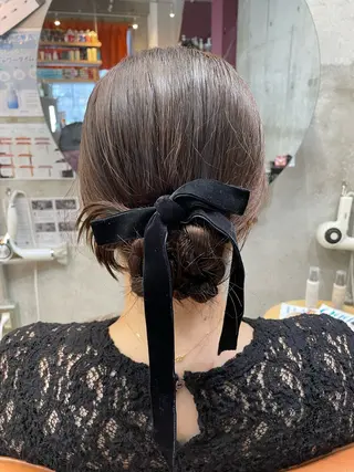セミロング ヘアアレンジ 東 史夏のヘアスタイル