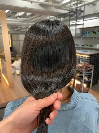 セミロング 💎艶髪／縮毛特化 世麗💎のヘアスタイル