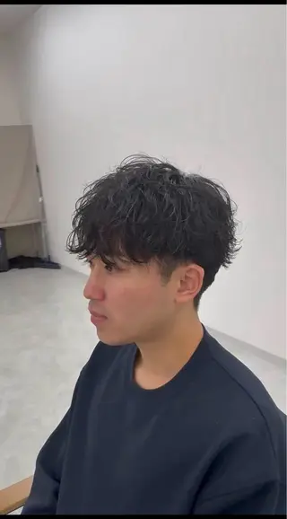 パーマ メンズ 新潟No.1サロン 秋山深(メンズ限定)のヘアスタイル