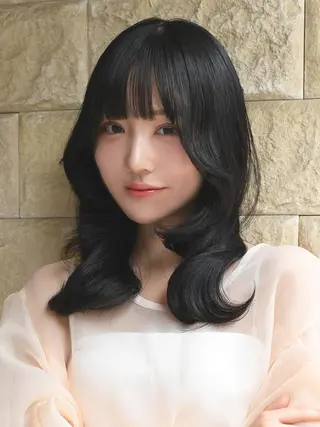 セミロング 高橋 寧音のヘアスタイル
