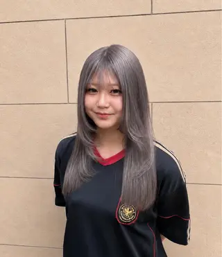 セミロング Kairi💕🫧 透明感カラーのヘアスタイル