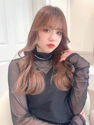 ロング fuwari 美白ショコラカラーのヘアスタイル