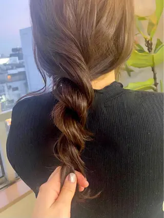 セミロング カラー パーマ ヘアアレンジ 海外ヘア/レイヤー カットNatsuのヘアスタイル
