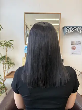 ミディアム カラー 上村華女 髪質改善カラーのヘアスタイル