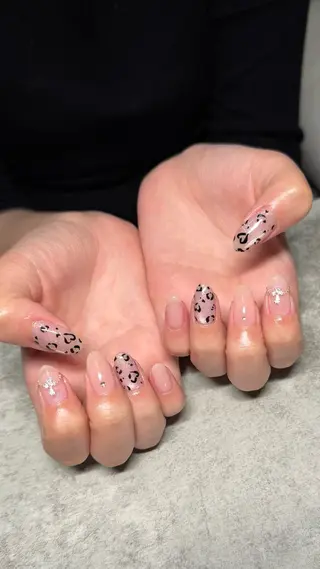 ネイル shino🌟 痛ネイルのネイルデザイン