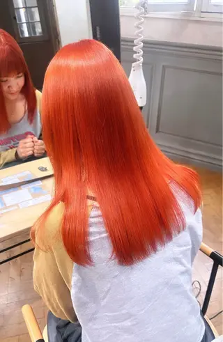 セミロング カラー ハイトーン💗ピンク 🛼カラフル🍀のヘアスタイル