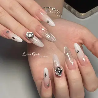 ネイル Luna Gladeのネイルデザイン