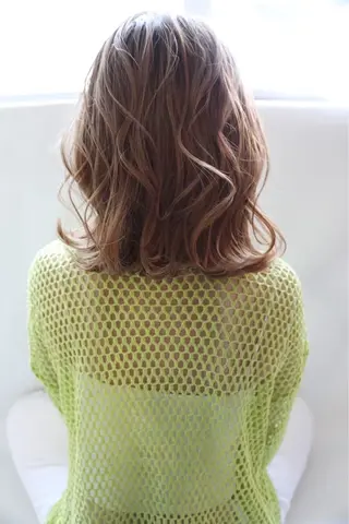 ミディアム 🩵透明感カラー🩵 TOMOのヘアスタイル