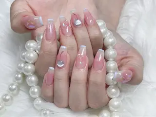 ネイル AURA NAIL 🌟鶴見店のネイルデザイン