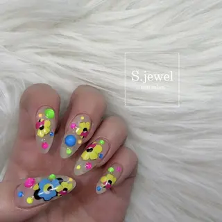 ネイル S. JEWELのネイルデザイン