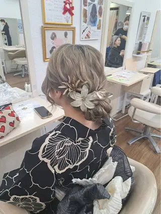 ロング GLOSS 心斎橋 山上のヘアスタイル