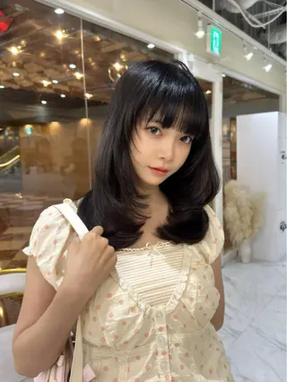 ミディアム hiyori🎀 トレンドレイヤーのヘアスタイル
