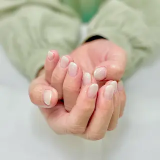 ネイル MAXKELLY正池 白フレンチ募集🕊️のネイルデザイン
