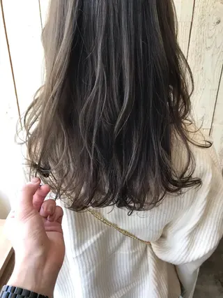 カラー 福田 ジュンキのヘアスタイル