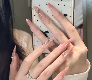 ネイル sun nail池袋 モデル募集のネイルデザイン