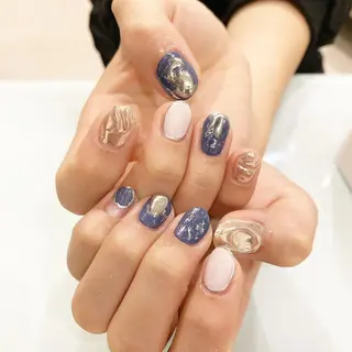 ネイル 板垣 綾乃のネイルデザイン