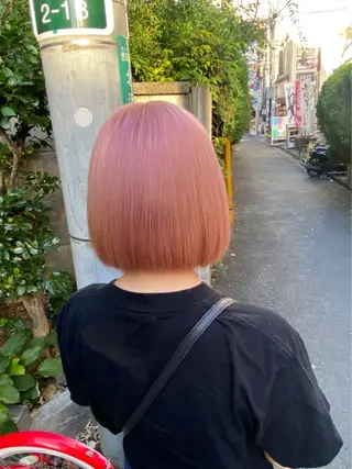 ミディアム 高柳 麻美のヘアスタイル