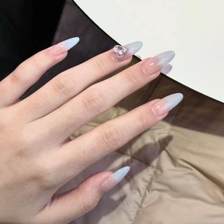 ネイル エリ🫧 nail池袋東口のネイルデザイン