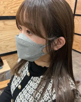 セミロング カラー パーマ ヘアアレンジ メンズ キッズ ネイル マツエク・マツパ アイブロウ 久木原 ゆりのヘアスタイル