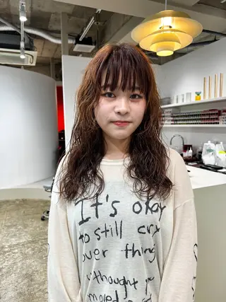 セミロング パーマ 可愛いパーマスタイル といえばISSEYのヘアスタイル