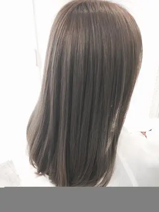 セミロング ホカリ ツカサのヘアスタイル