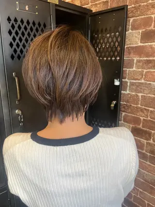 ショート カラー パーマ ヘアアレンジ メンズ キッズ ネイル マツエク・マツパ アイブロウ 久木原 ゆりのヘアスタイル