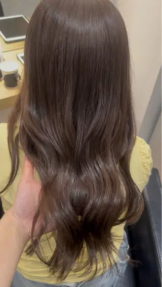 ロング 菅原 胡桃のヘアスタイル