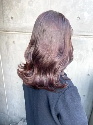 ミディアム レイヤーカット 小山 悠のヘアスタイル