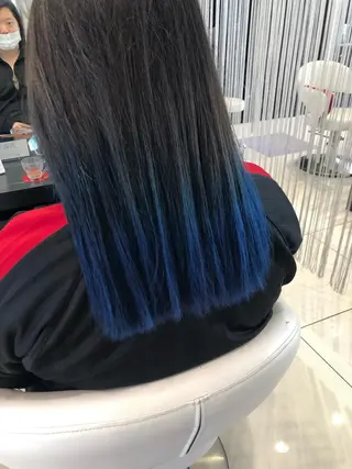 カラー 絹川 琴美のヘアスタイル