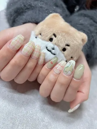 ネイル Mai🪽 ワンホン/ちゅるんのネイルデザイン