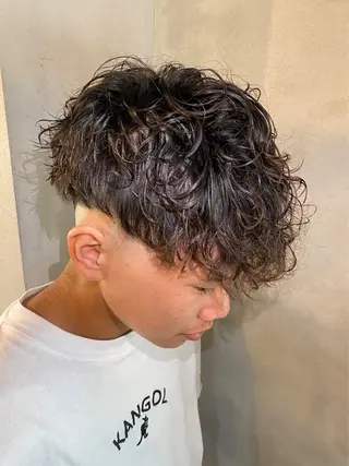 ショート パーマ メンズ ツイスパ特化 石川 歳也のヘアスタイル