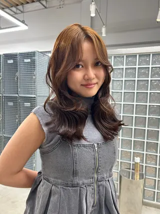 カラー 川﨑 晴菜のヘアスタイル