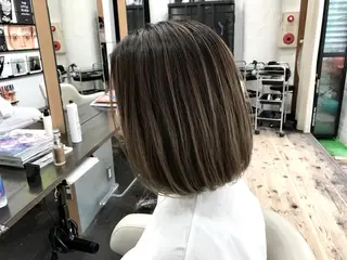 ショート カラー THE USUAL ユージュアルのヘアスタイル