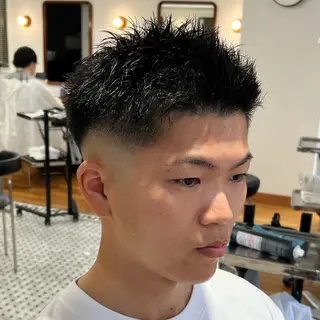 ショート メンズ メンズカット✂️ スキンフェード伊藤陸のヘアスタイル