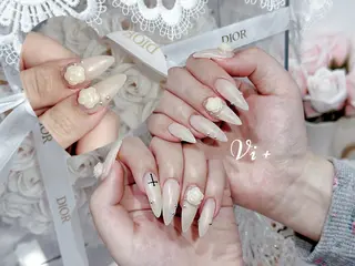 ネイル ✨Nailsalon Vi+✨のネイルデザイン