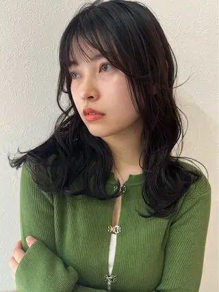 ミディアム カラー 村田 萌のヘアスタイル