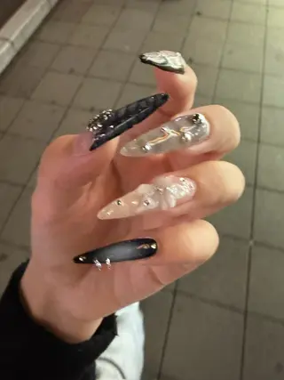 ネイル Sarina ⋆⭒˚ mavieのネイルデザイン