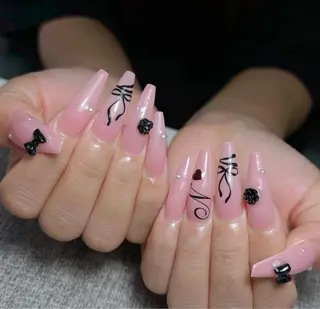 ネイル Lyna 池袋のネイルデザイン
