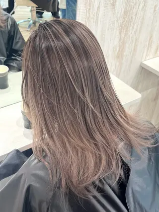 セミロング カラー 🤎HAZUKI🤎 ハイトーン✨のヘアスタイル