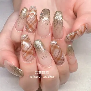 ネイル R inのネイルデザイン