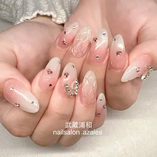 ネイル R inのネイルデザイン
